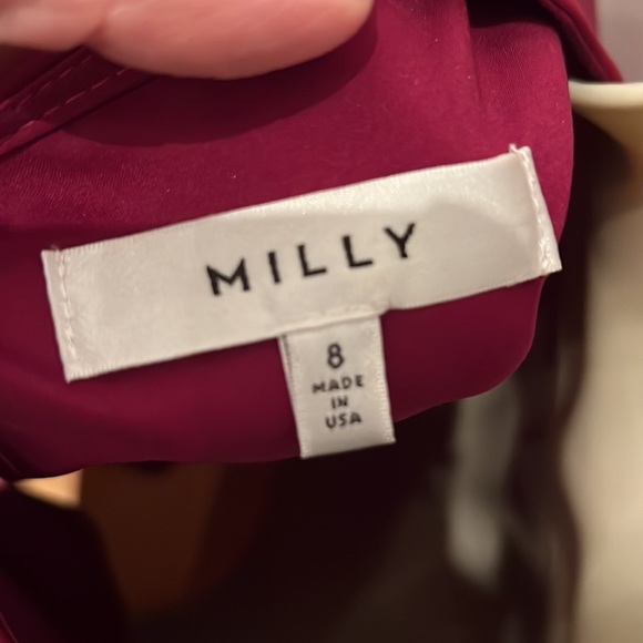 Beautiful Milly silk blend top in magenta. - Picture 8 of 9